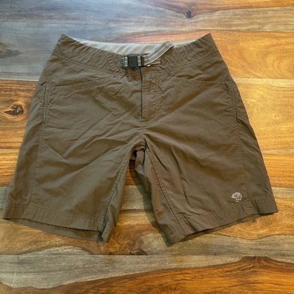 Mountain Hardwear Shorts Women's Size 4